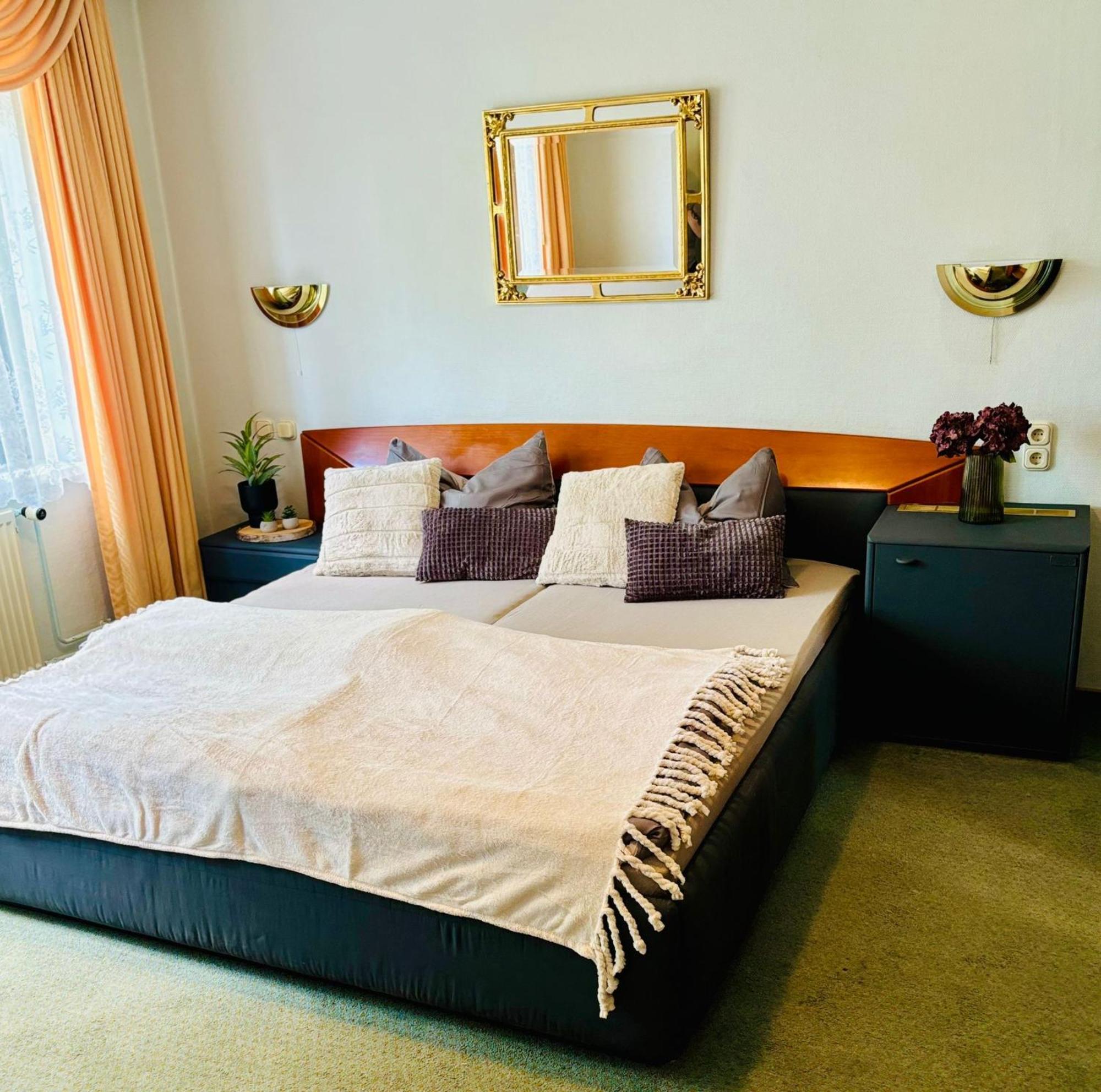 Themenhotel Rehlein Thale Luaran gambar