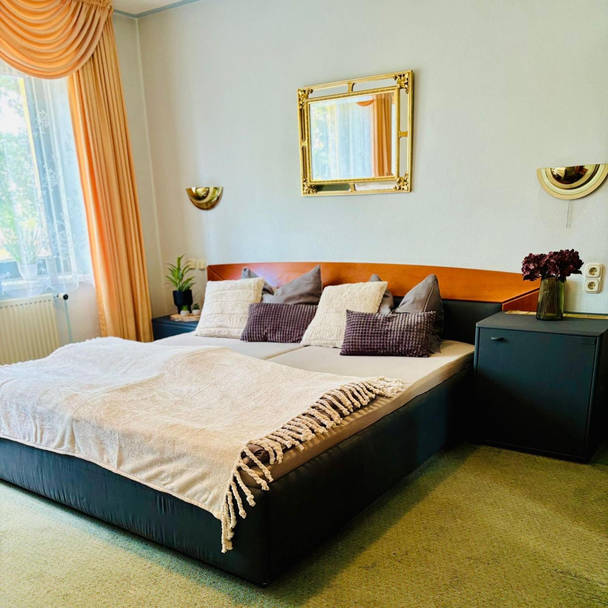 Themenhotel Rehlein Thale Luaran gambar